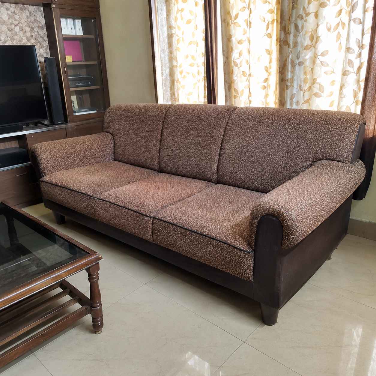 Free 3-Seater Sofa - Comfortable